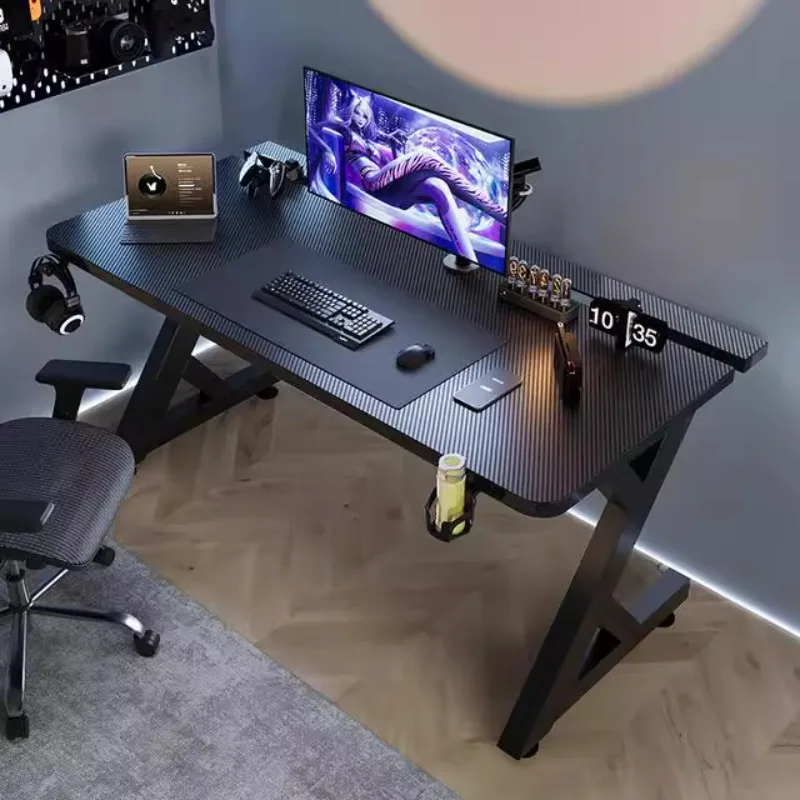 Desk Setup Notebook - Q minimalista preto mesas de computador